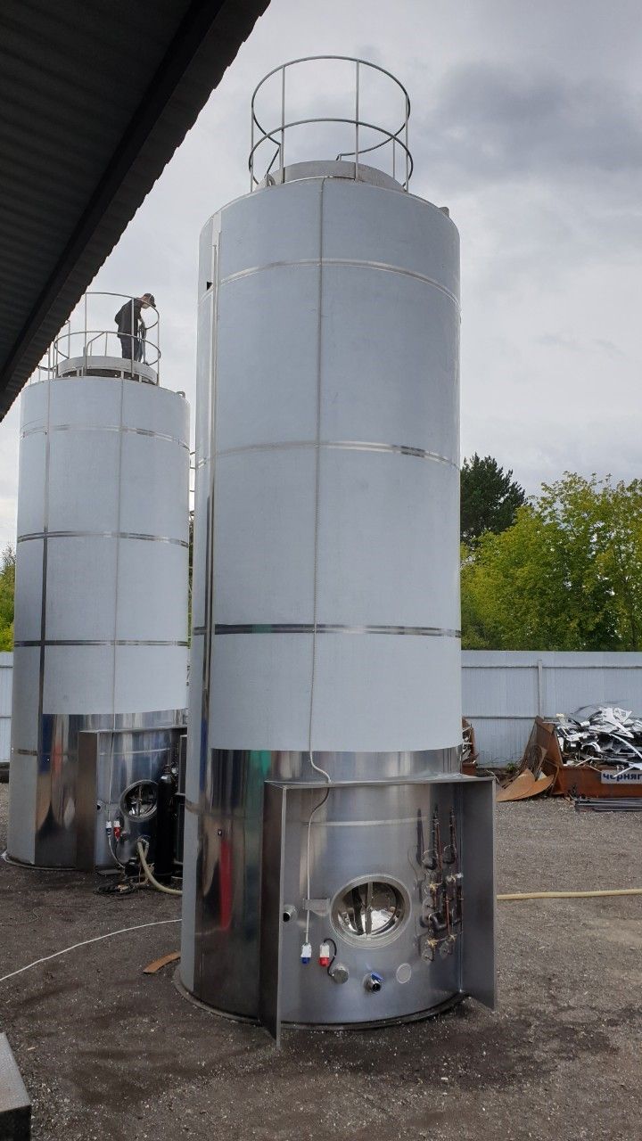 Охладитель молока закрытого типа вертикальный ОМЗТ 15000 уличный - фото 1