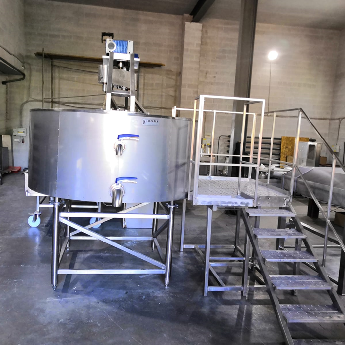 Ванна сыродельная открытого типа  V 1000л (ВДПС, с блоком подготовки горячей воды и площадкой обслуживания, сыроварня Агротех) - фото 1