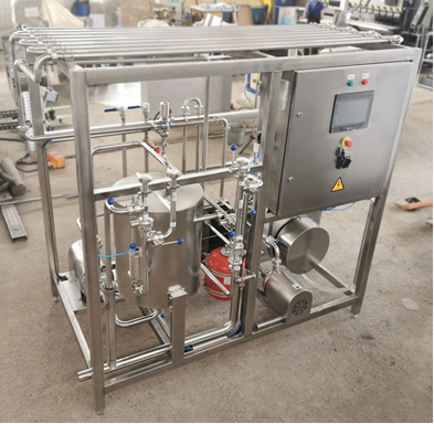 Пастеризационно-охладительная установка 3000 л/ч (паровой нагрев) - фото 1